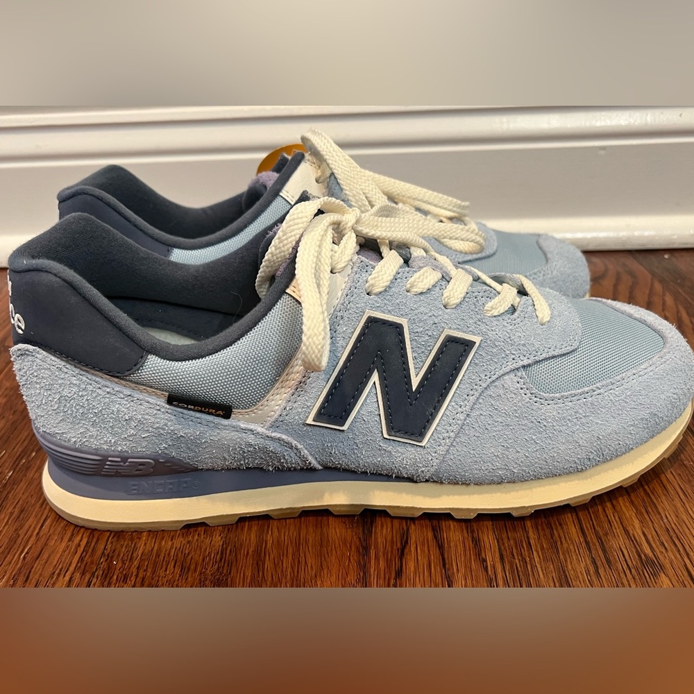 Unisex New Balance Blue Purple Sneakers - Picture 3 of 6